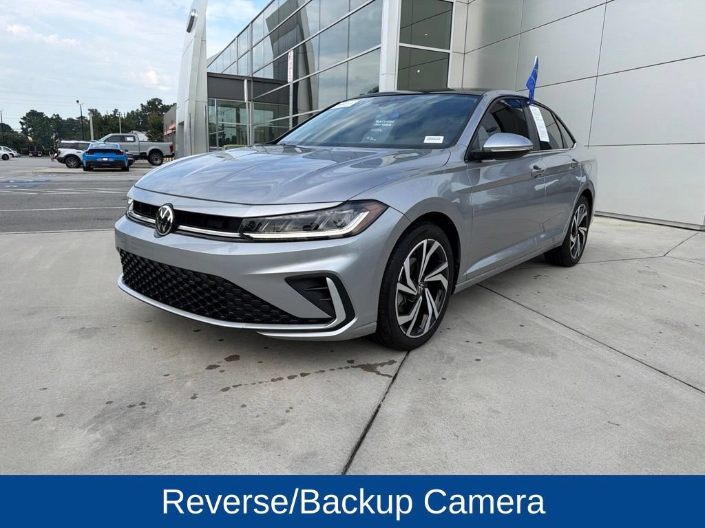 Used 2025 Volkswagen Jetta SEL FWD image 5
