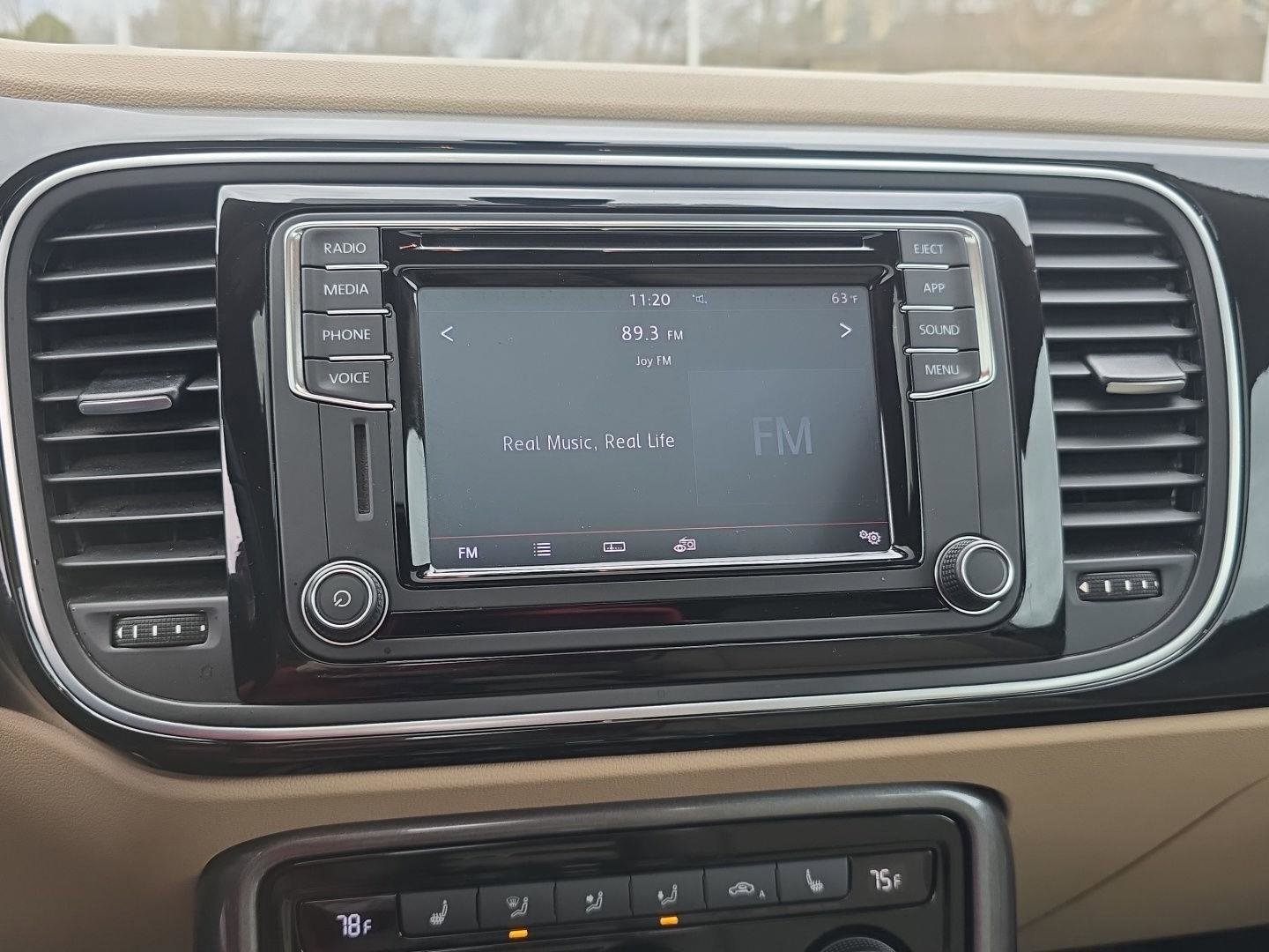 Used 2019 Volkswagen Beetle 2.0T SE image 17