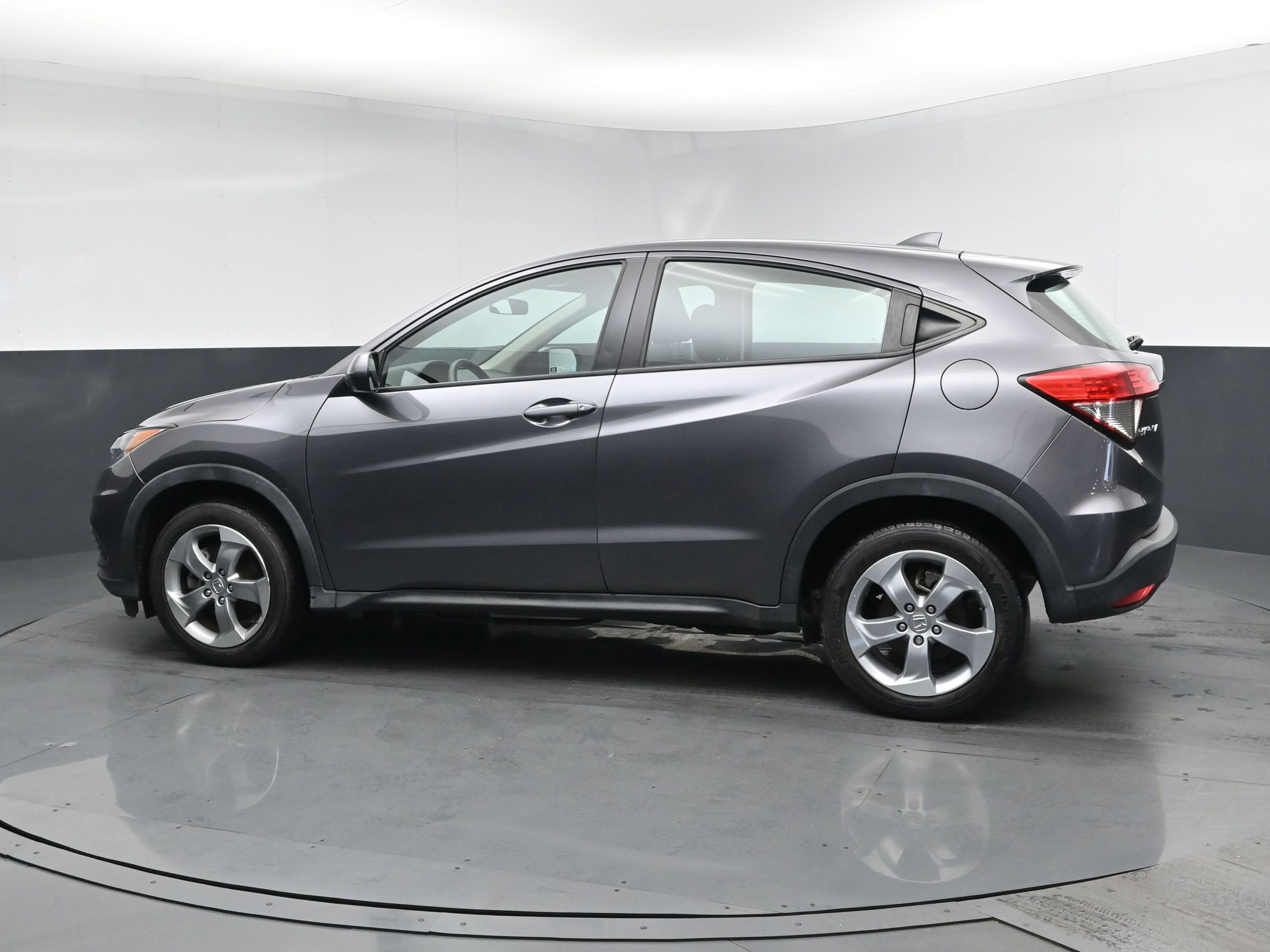 Used 2020 Honda HR-V LX image 4