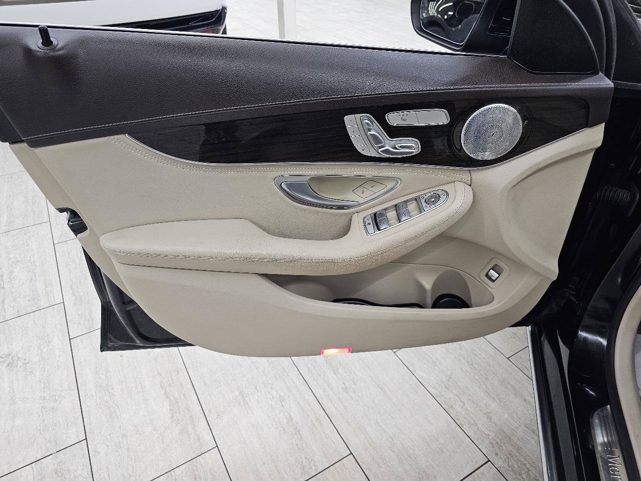 Used 2015 Mercedes-Benz C 300 4MATIC Sedan w/ Multimedia Package image 38