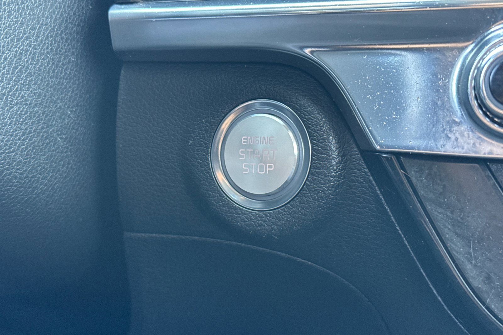 Used 2023 Kia Telluride SX image 30