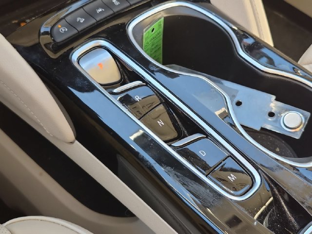 Certified 2021 Buick Envision Avenir w/ Technology Package II AWD/4WD image 25