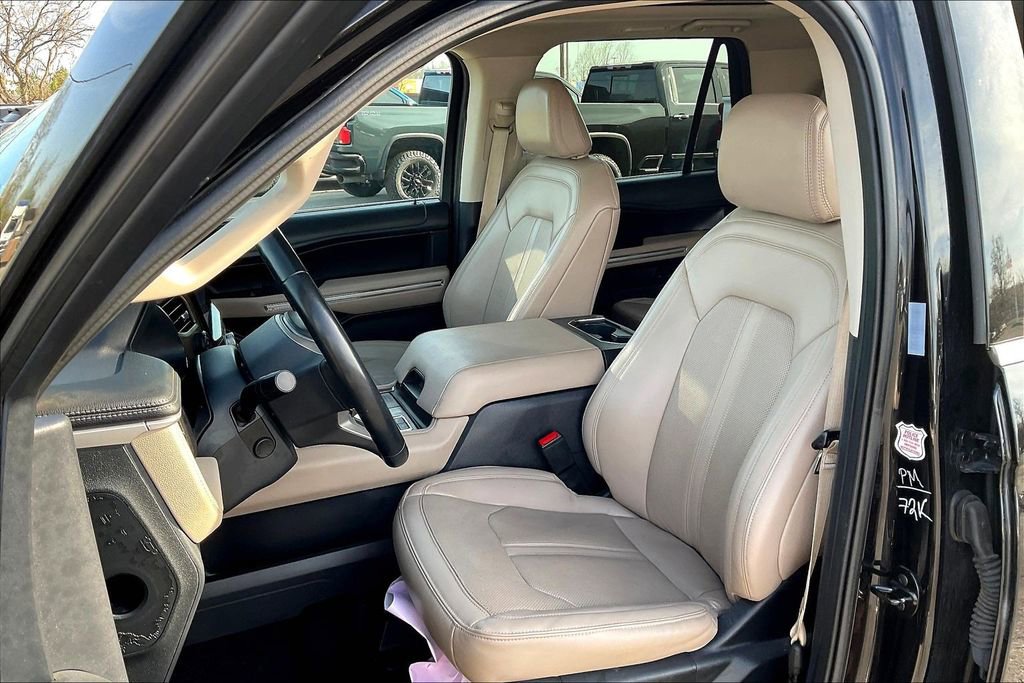 Used 2023 Ford Expedition Max Limited image 27