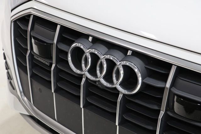 Used 2024 Audi Q7 3.0T Premium Plus AWD/4WD image 9