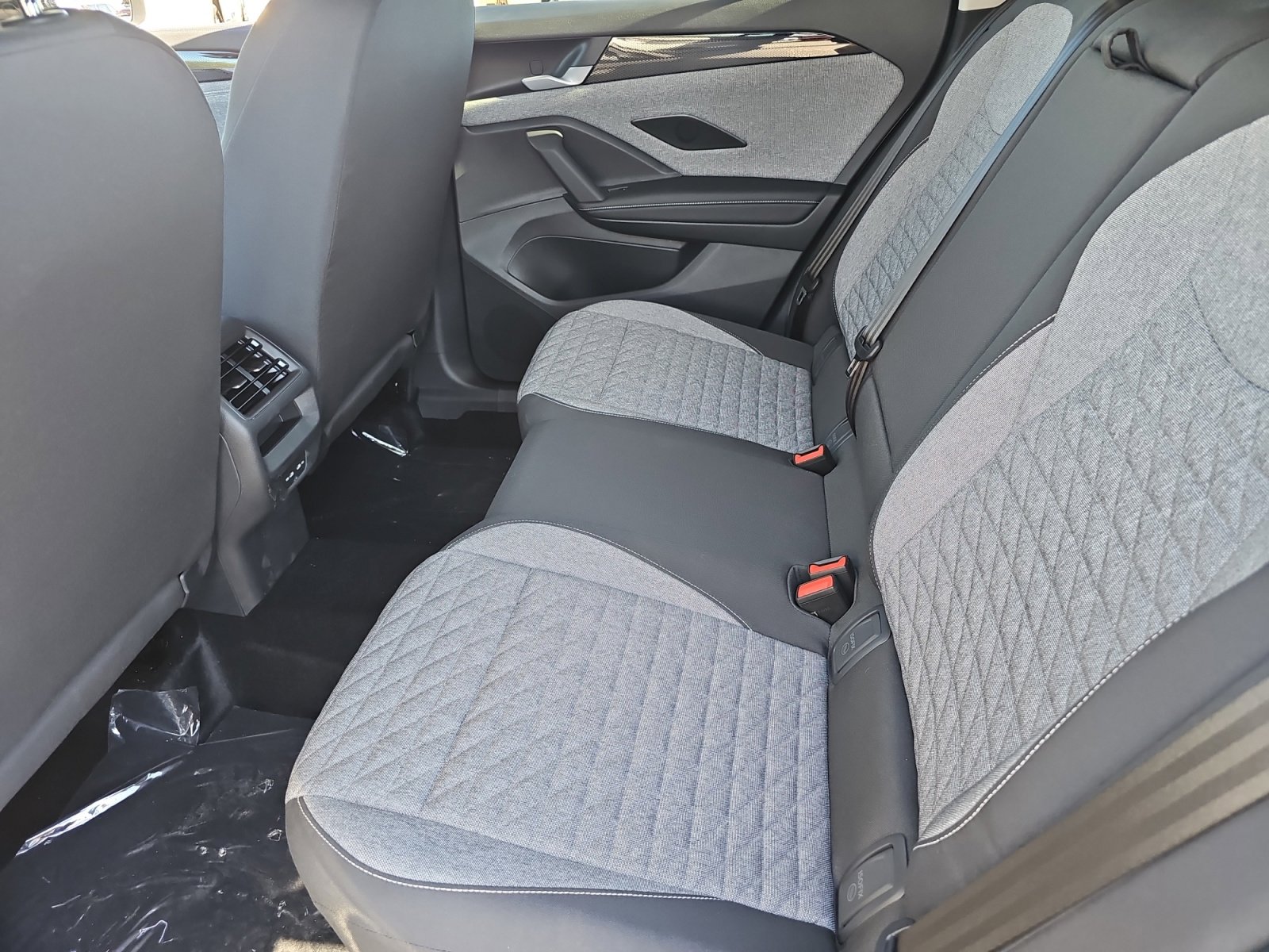 New 2025 Volkswagen Tiguan S image 17