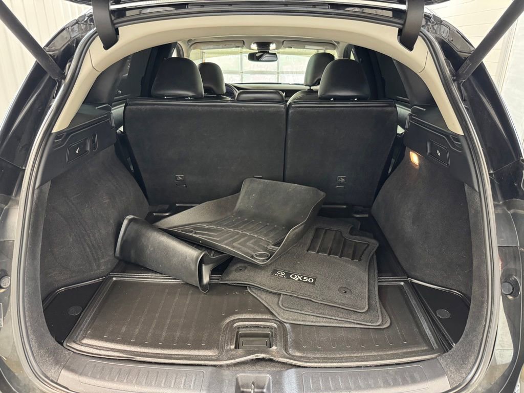 Used 2020 INFINITI QX50 Luxe w/ Cargo Package AWD/4WD image 22