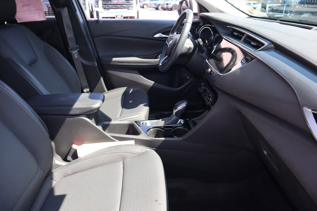 Used 2022 Buick Encore GX Select image 25