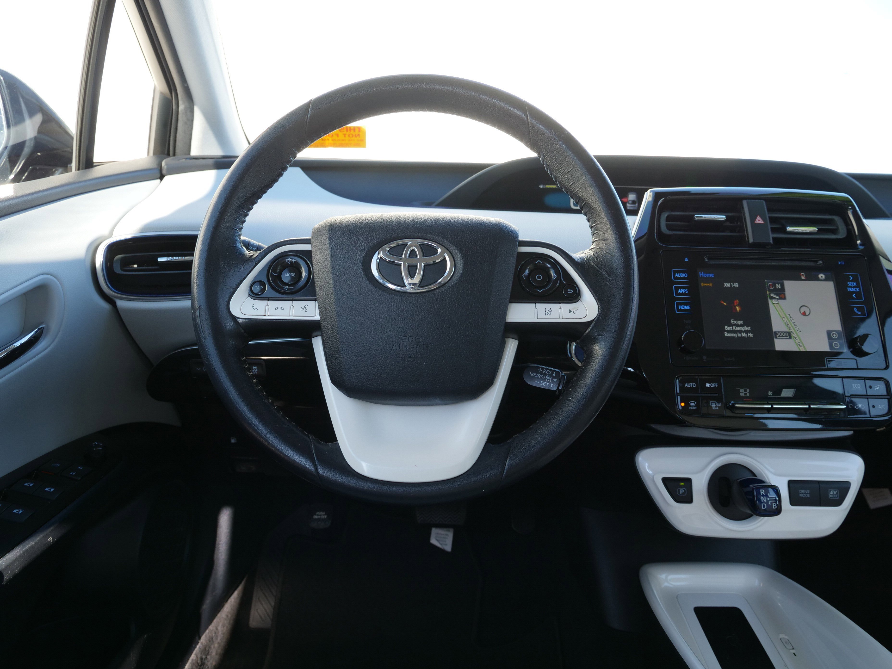 Used 2016 Toyota Prius Four image 18