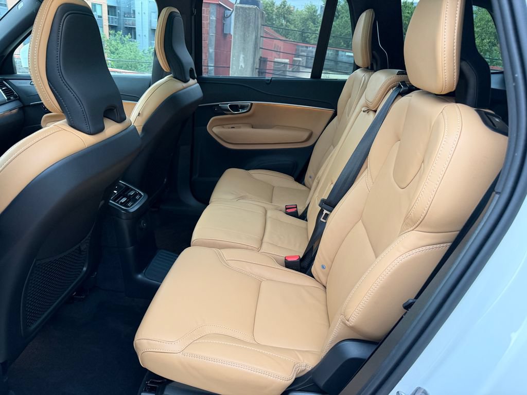 Certified 2025 Volvo XC90 T8 Ultra w/ Protection Package Premier AWD/4WD image 23