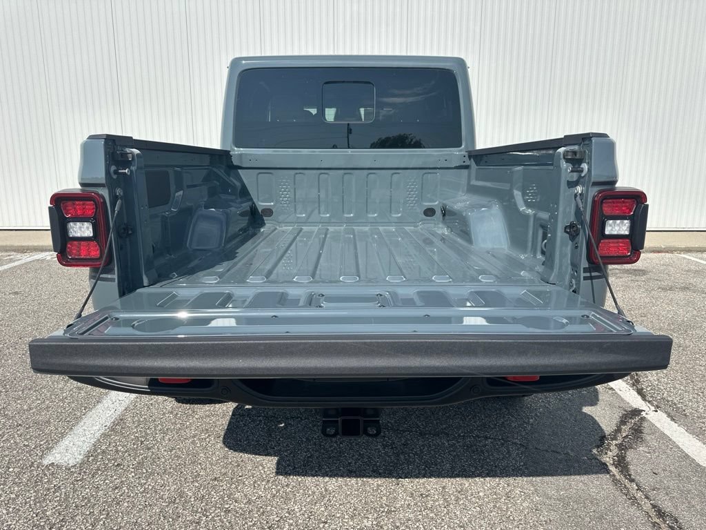 New 2026 Jeep Gladiator Rubicon AWD/4WD image 18