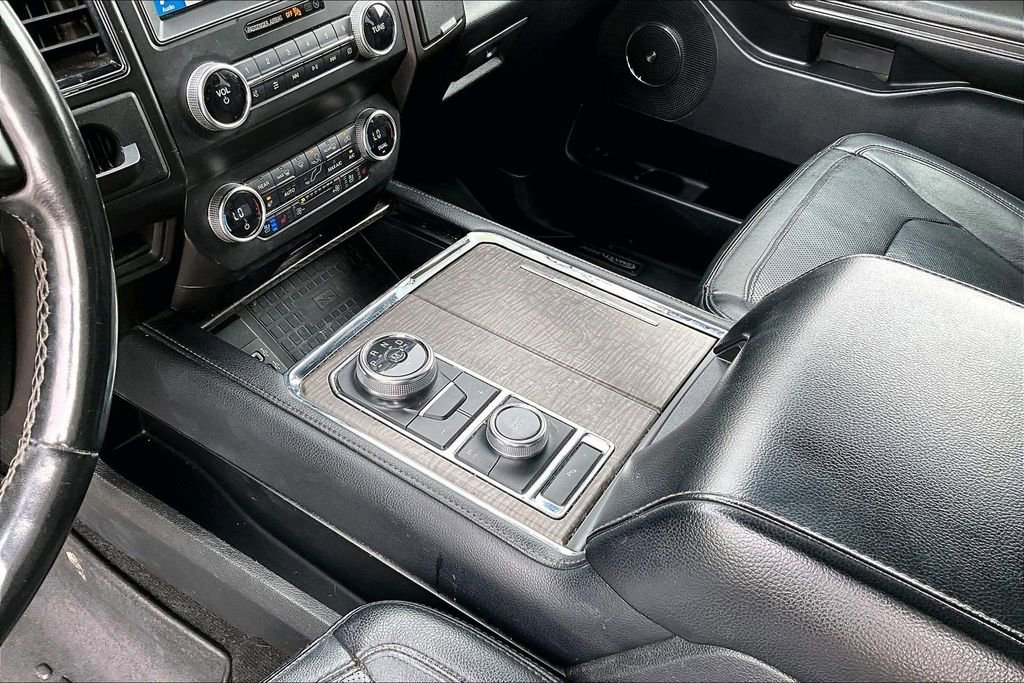 Used 2019 Ford Expedition Max Limited image 17