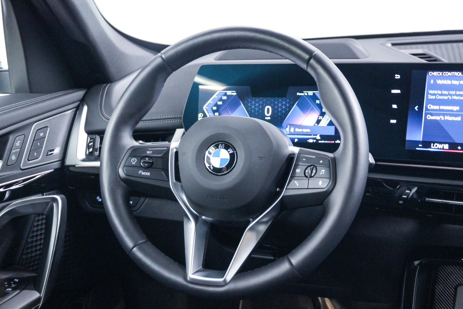 Used 2026 BMW X1 xDrive28i w/ Technology Package AWD/4WD image 15