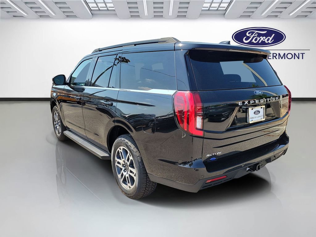 New 2026 Ford Expedition Active image 3