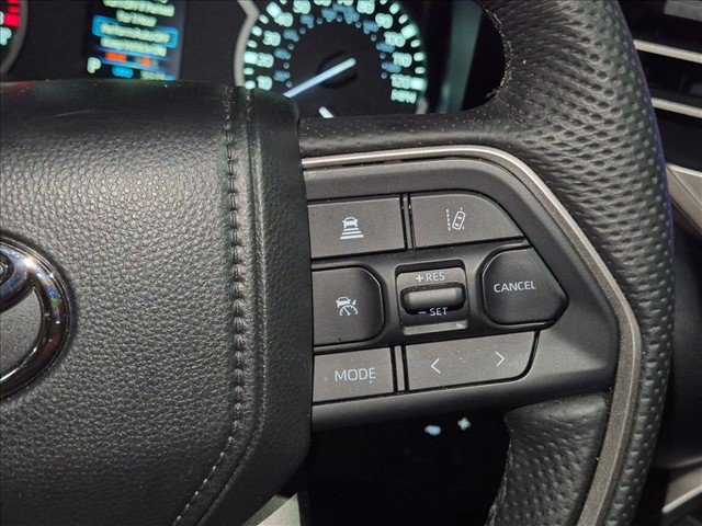 Certified 2025 Toyota Tundra SR5 w/ SR5 Premium Package AWD/4WD image 5