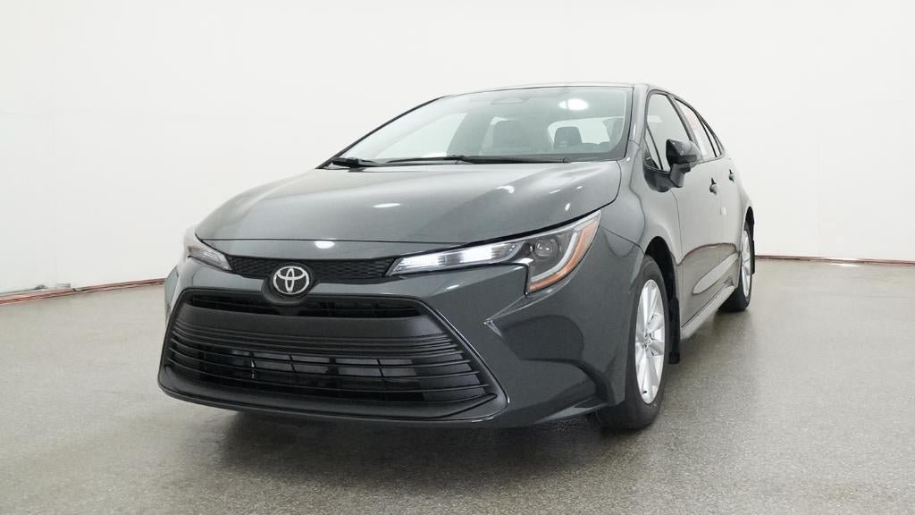 New 2026 Toyota Corolla LE FWD image 32