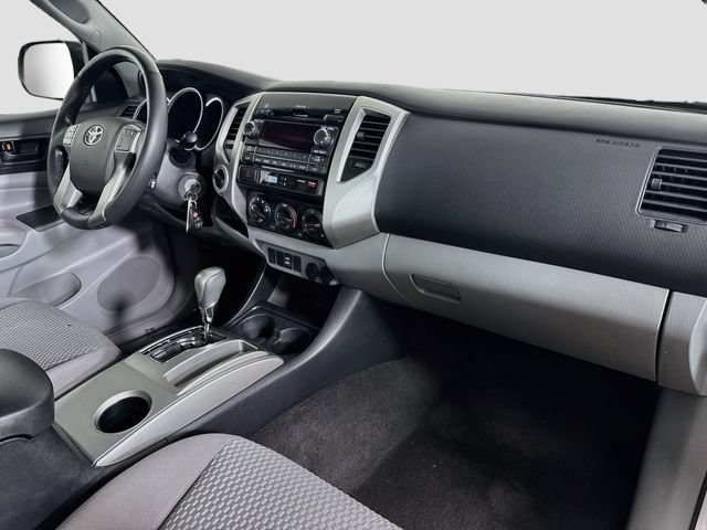 Used 2012 Toyota Tacoma 4x4 Access Cab w/ SR5 Pkg image 30