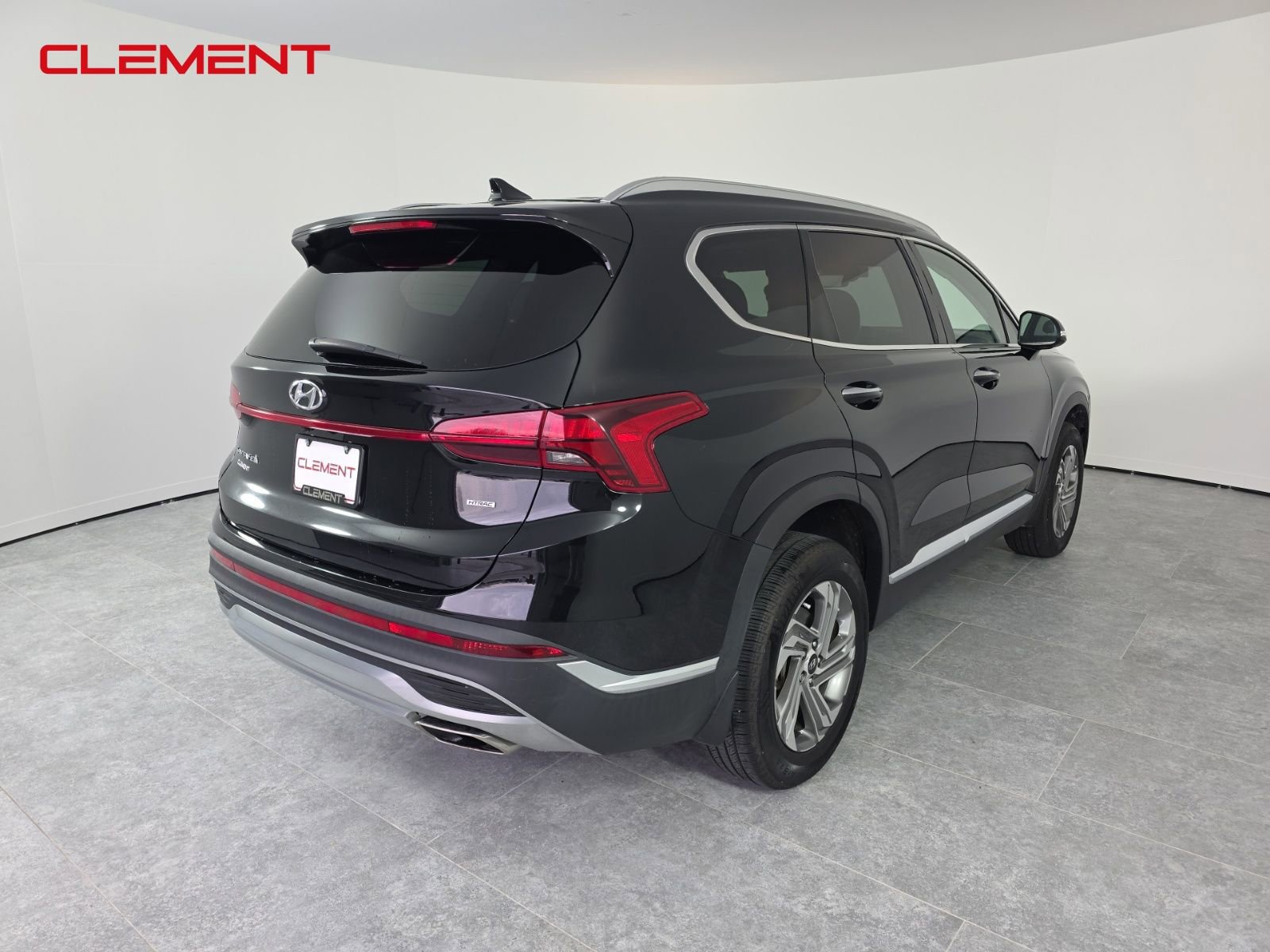 Used 2022 Hyundai Santa Fe SEL w/ Convenience Package image 6