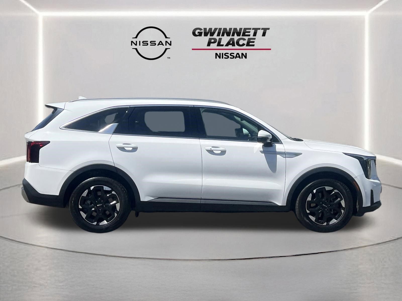 Used 2024 Kia Sorento S image 25