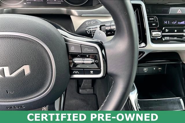 Certified 2022 Kia Sorento SX w/ Panoramic Sunroof Package image 17