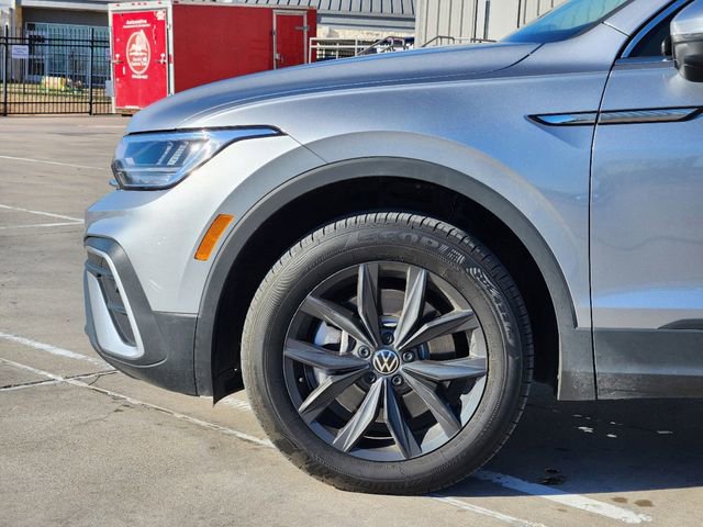 New 2024 Volkswagen Tiguan SE image 6