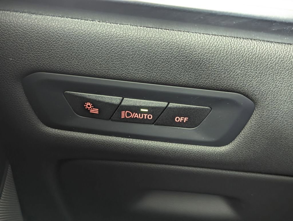 Used 2024 BMW X6 xDrive40i image 46