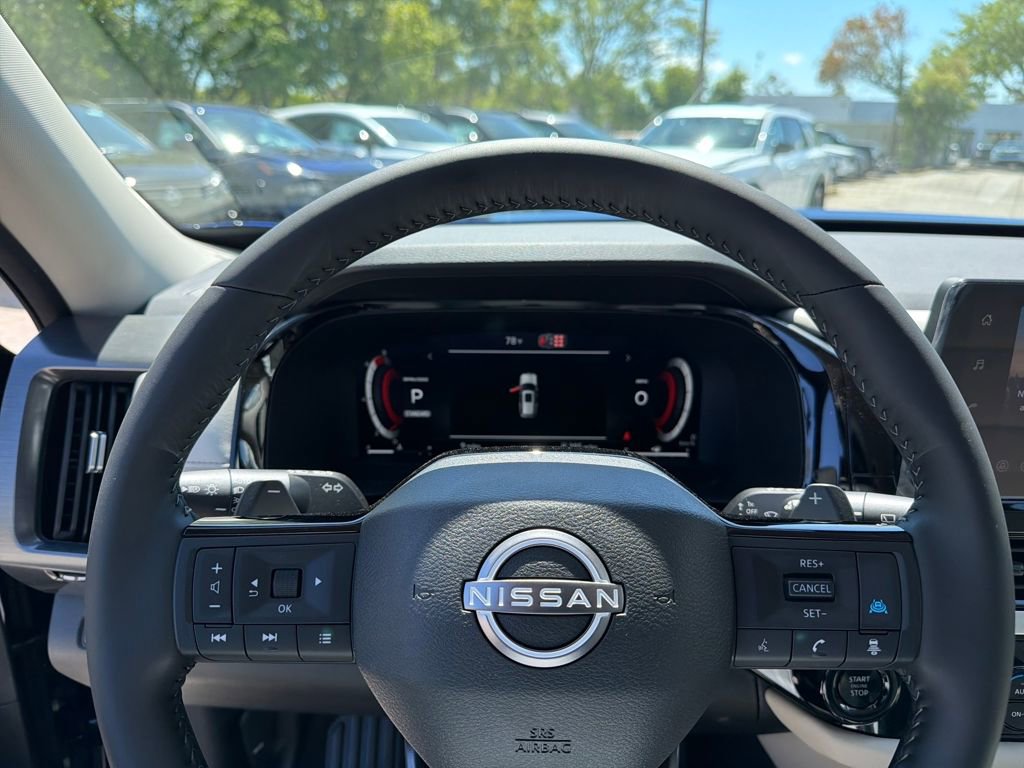 New 2026 Nissan Pathfinder SL image 18
