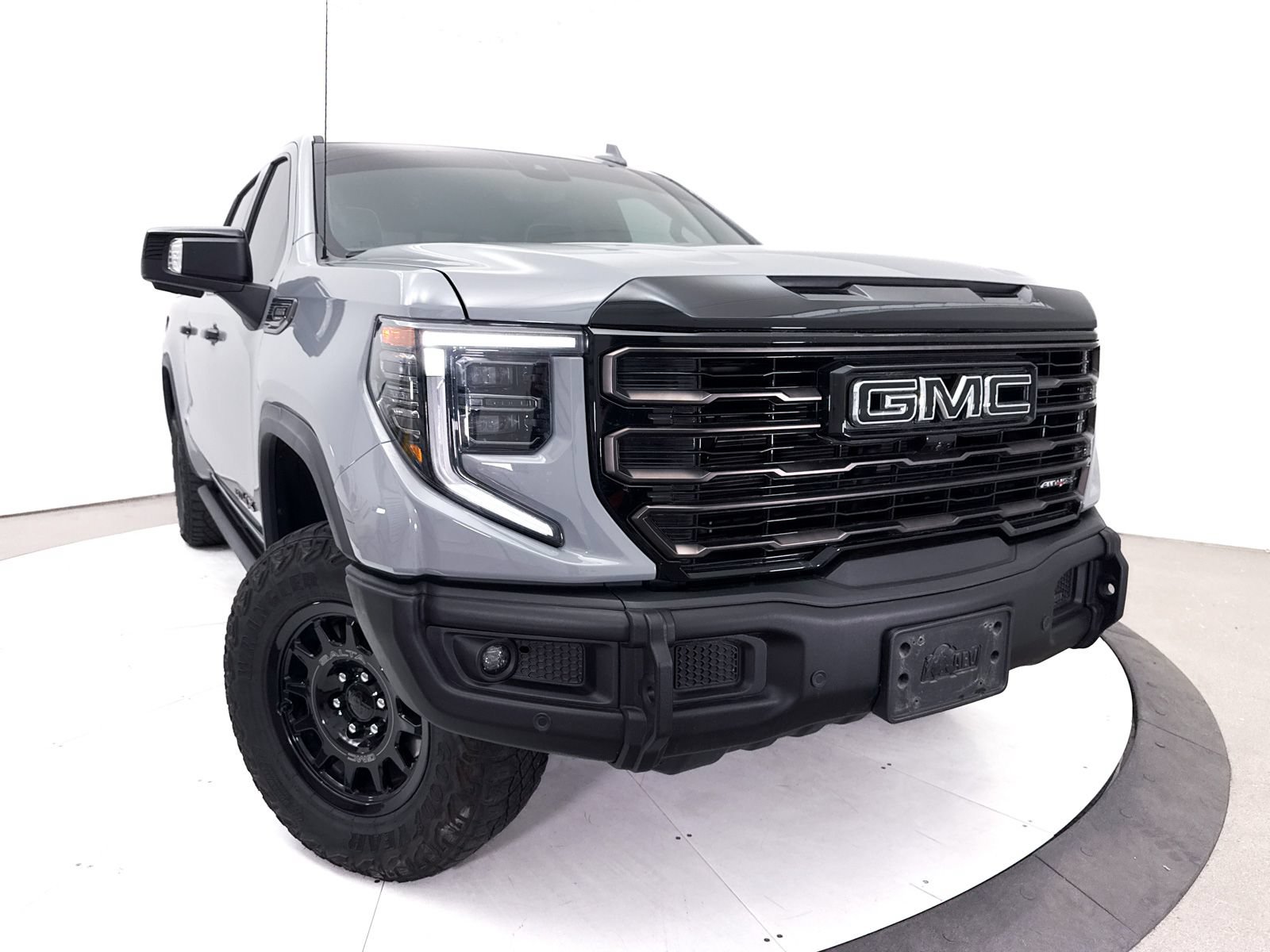Used 2024 GMC Sierra 1500 AT4X w/ AT4X AEV Edition AWD/4WD image 8