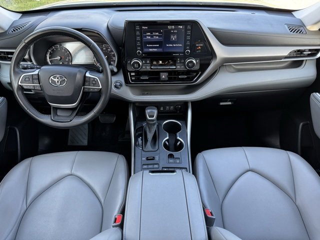 Certified 2022 Toyota Highlander XLE image 13