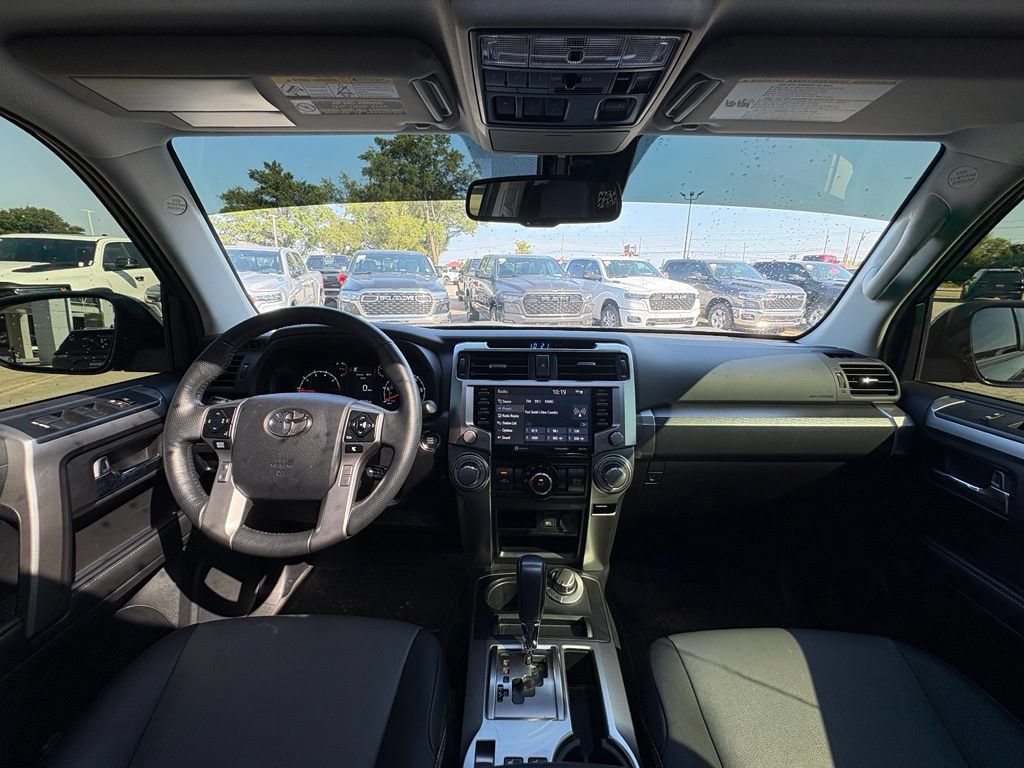 Used 2024 Toyota 4Runner SR5 Premium w/ Moonroof Package AWD/4WD image 25