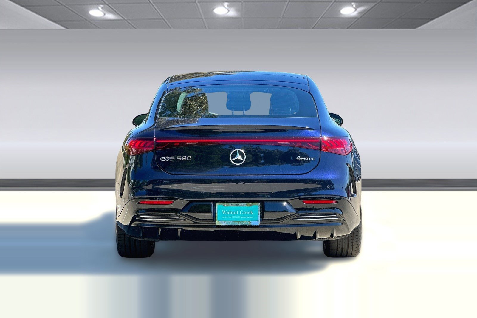 Used 2022 Mercedes-Benz EQS 580 4MATIC Sedan image 6