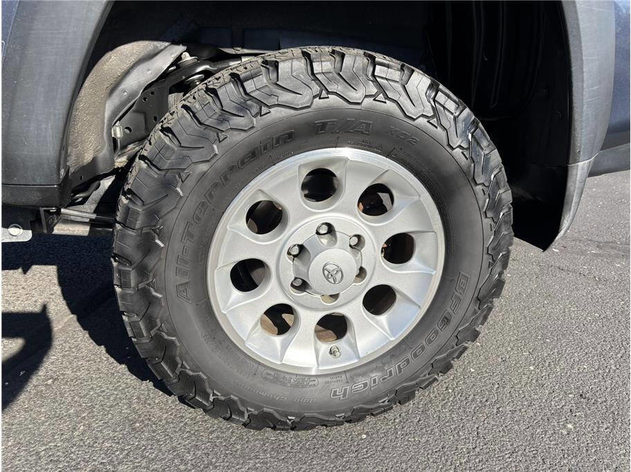 Used 2013 Toyota 4Runner Trail image 21