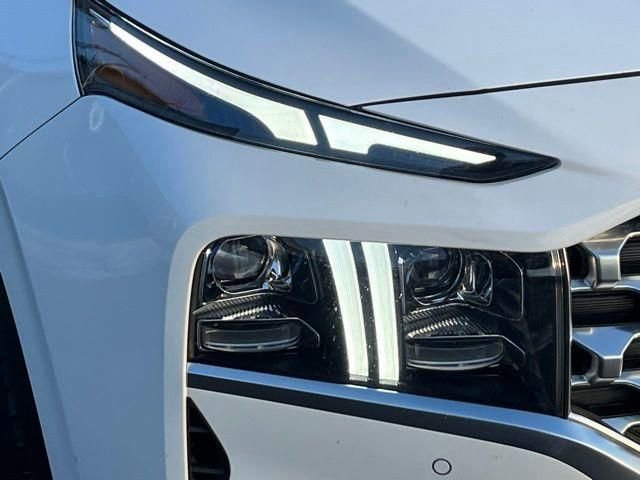 Used 2023 Hyundai Santa Fe Limited image 8