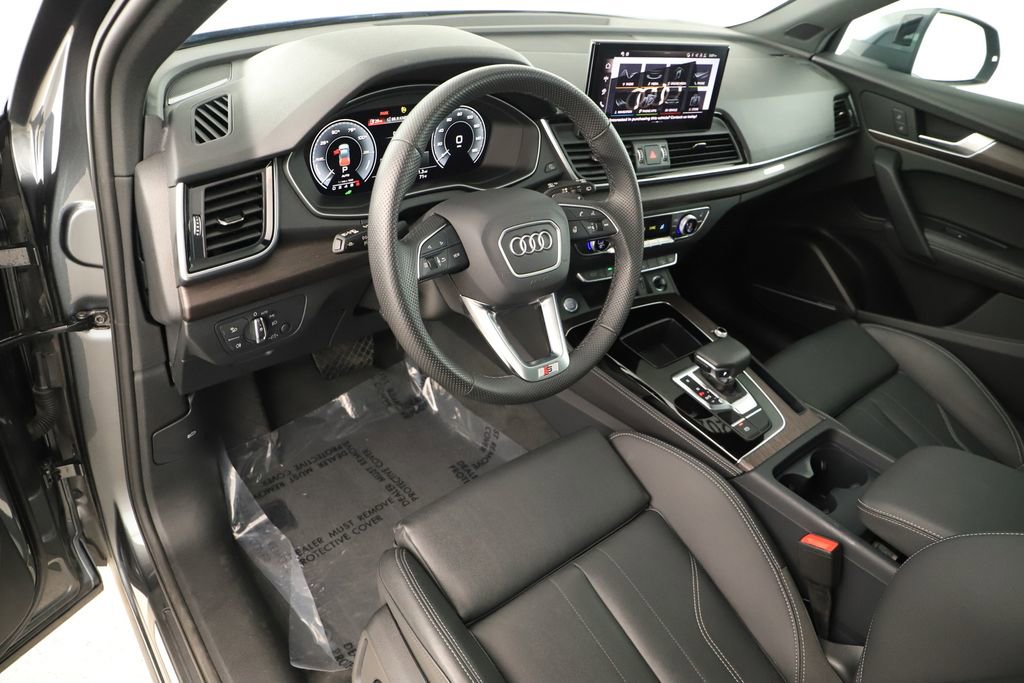 Certified 2025 Audi Q5 e Premium Plus w/ Premium Plus Package image 15