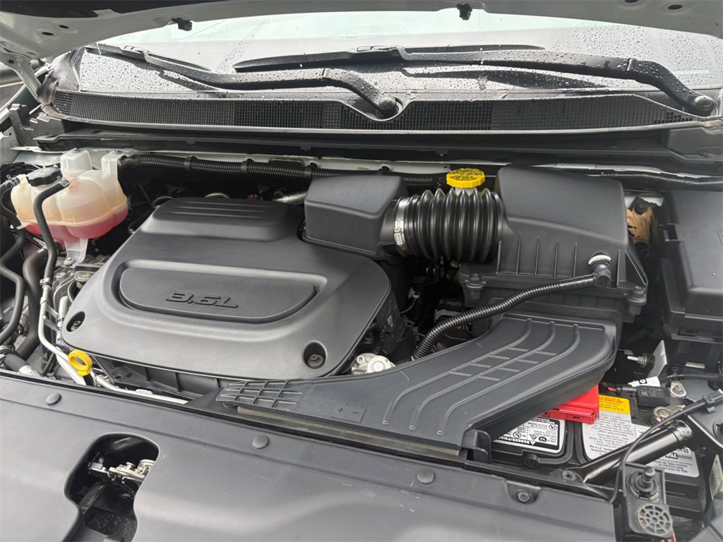 Used 2023 Chrysler Pacifica Limited w/ Trailer Tow Group image 23