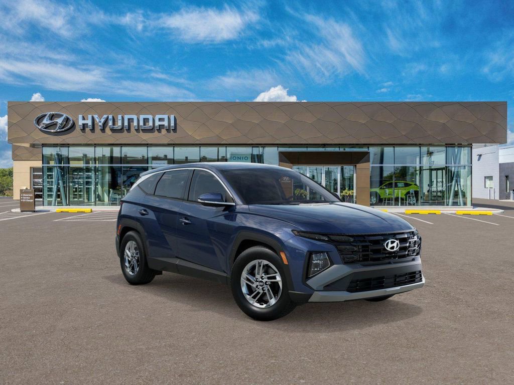 New 2025 Hyundai Tucson SE image 2