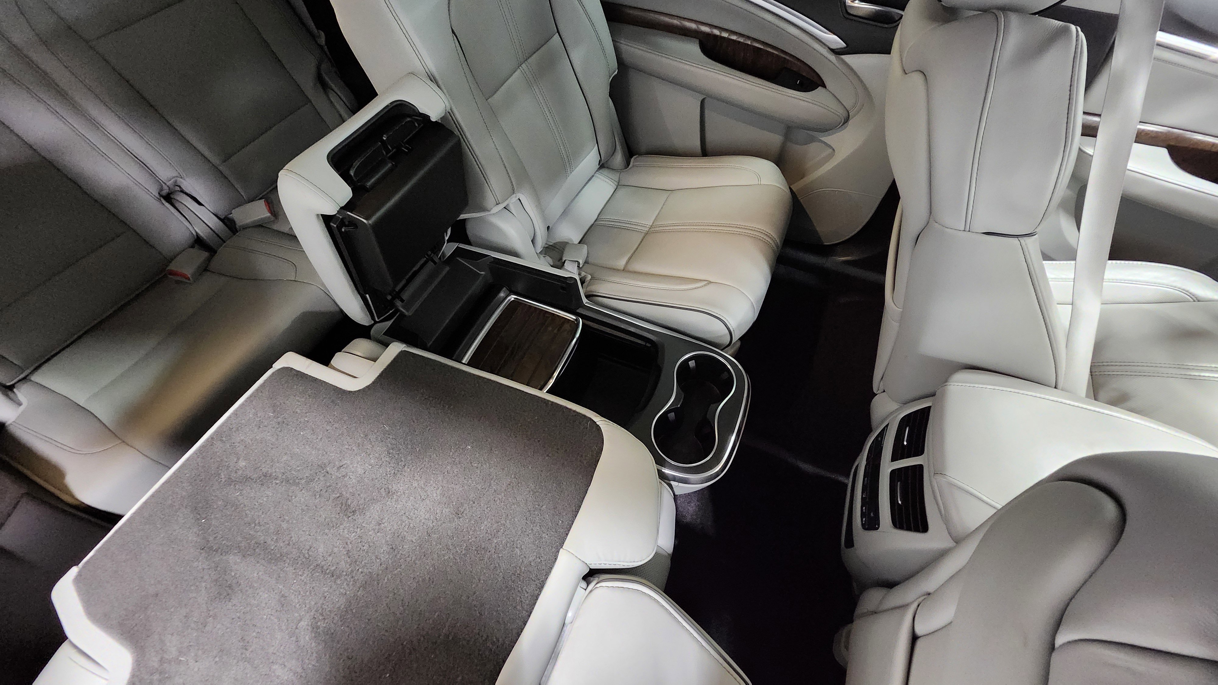 Used 2020 Acura MDX SH-AWD w/ Advance Package image 23