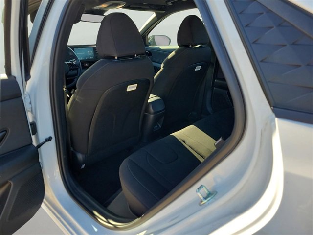 Used 2025 Hyundai Elantra Sport image 8