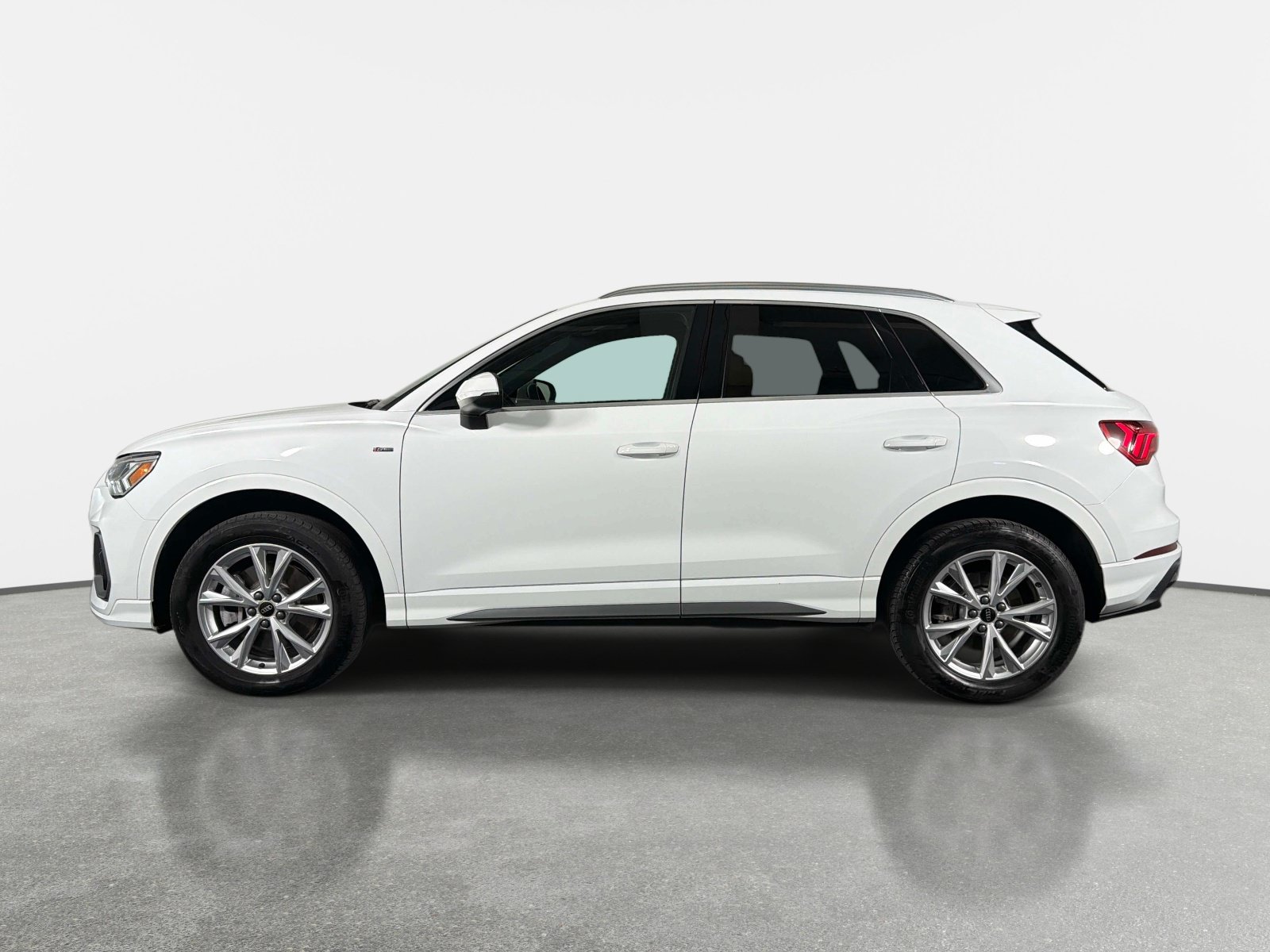 Used 2025 Audi Q3 2.0T Premium AWD/4WD image 6