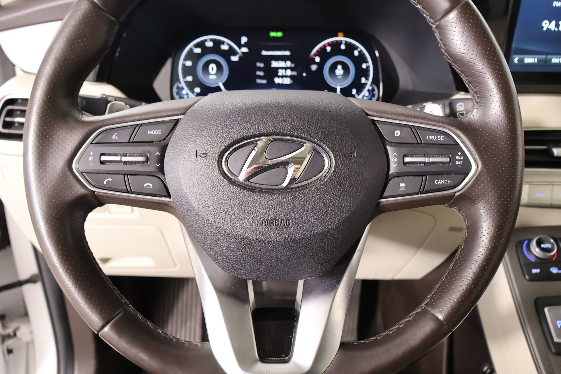 Used 2021 Hyundai Palisade Calligraphy image 3