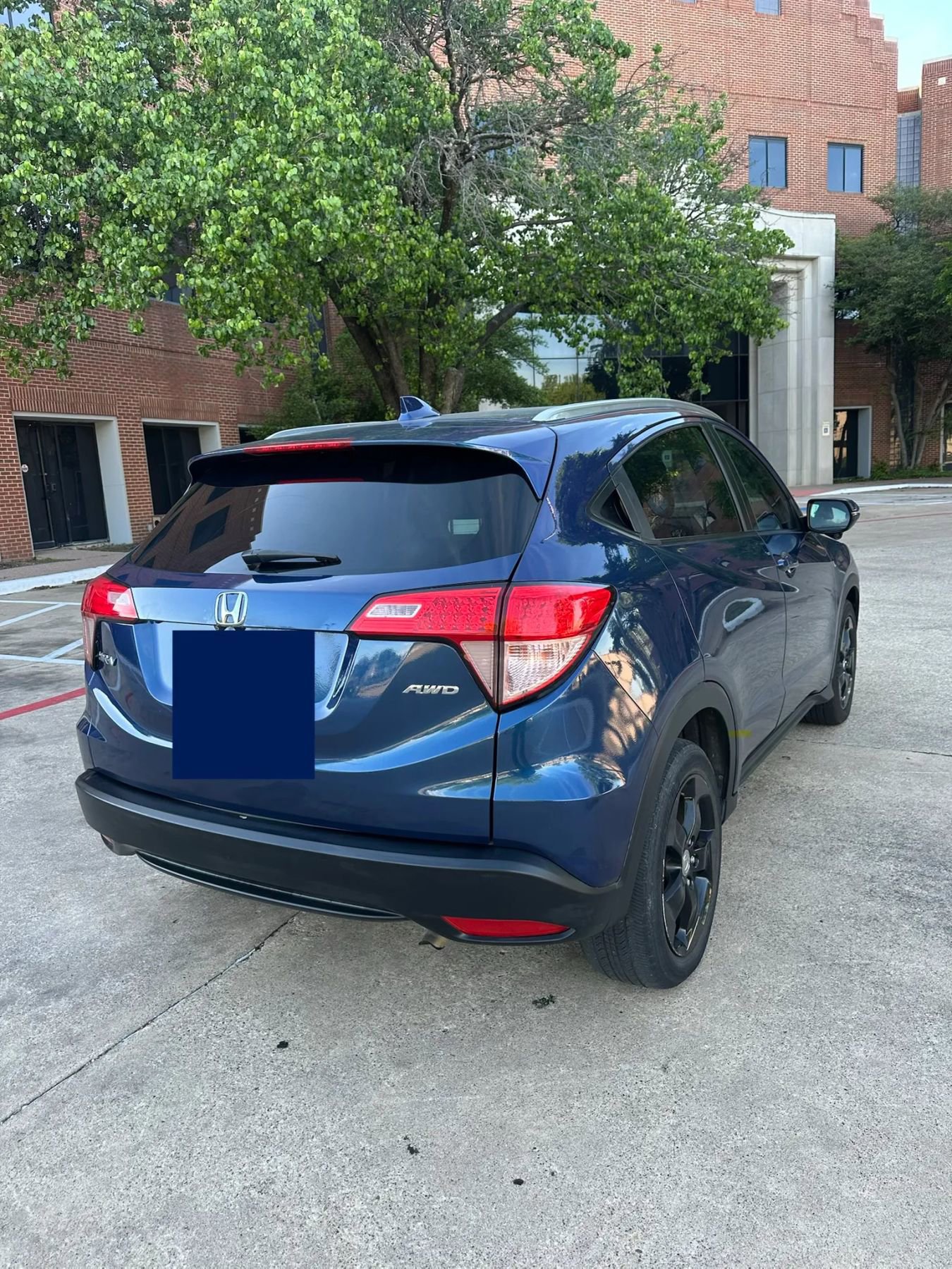Used 2016 Honda HR-V EX-L image 8