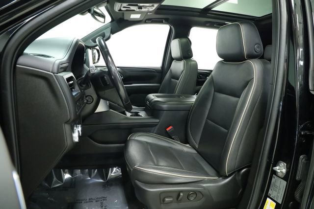 Used 2021 GMC Yukon SLT w/ SLT Premium Package image 32