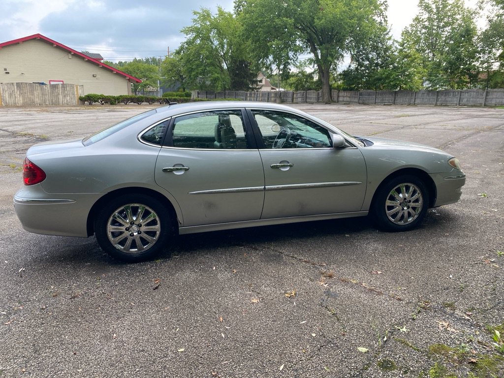 Used 2009 Buick LaCrosse CXL w/ Driver Confidence Package FWD image 6