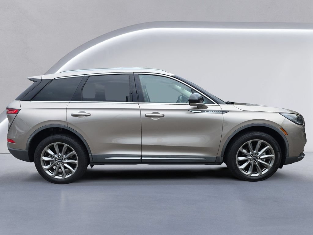 Used 2020 Lincoln Corsair FWD w/ Premium Package image 3