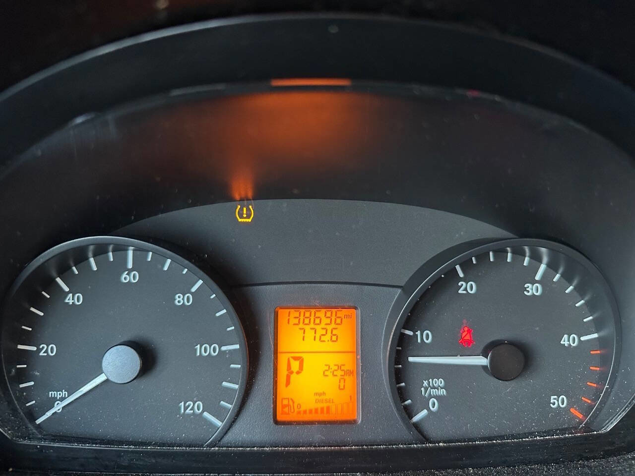 Used 2013 Mercedes-Benz Sprinter 2500 image 12