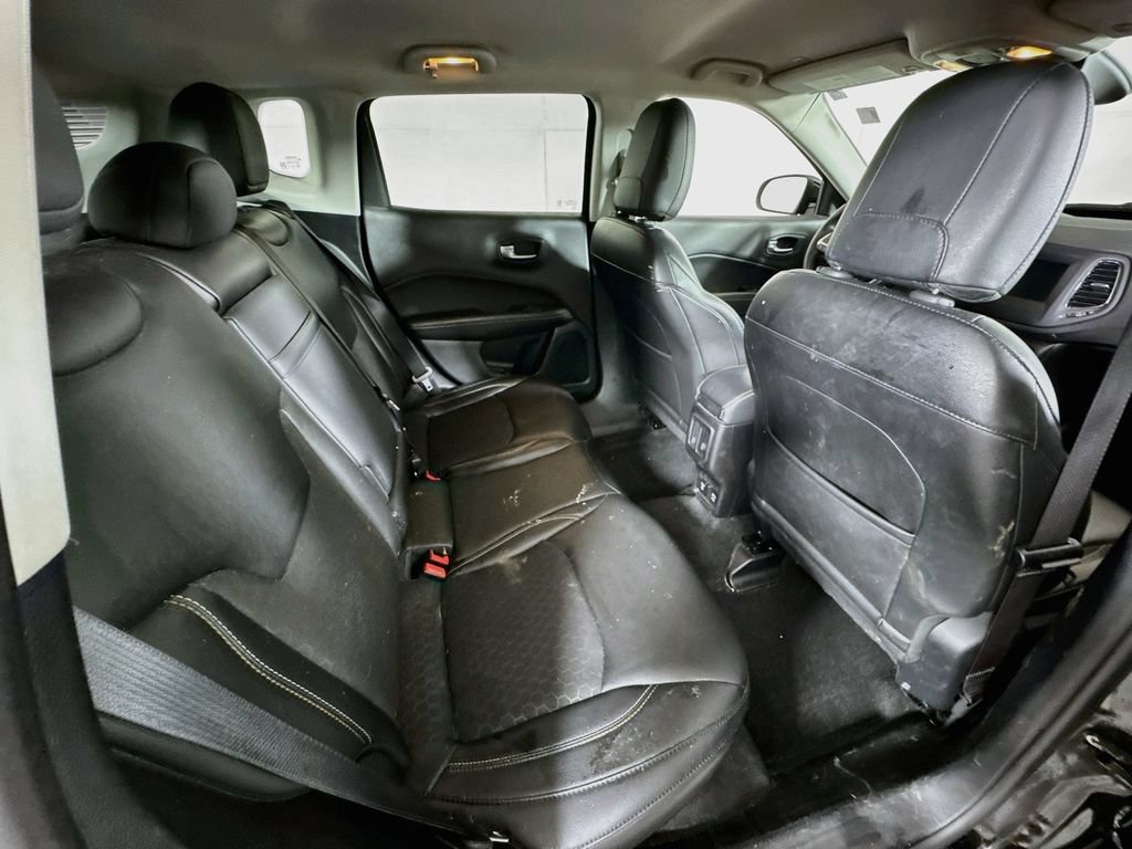 Used 2018 Jeep Compass Latitude w/ Popular Equipment Group AWD/4WD image 26