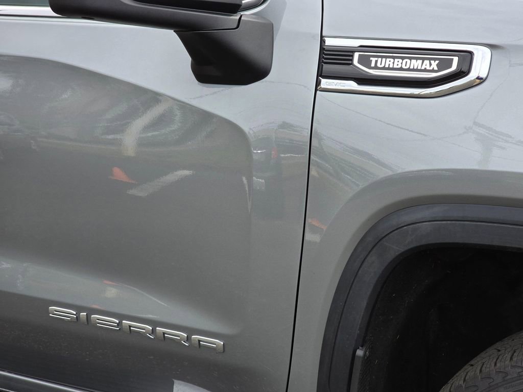 Used 2025 GMC Sierra 1500 SLE AWD/4WD image 10