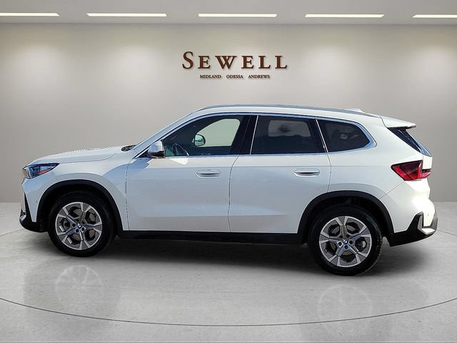 Used 2023 BMW X1 xDrive28i w/ Convenience Package AWD/4WD image 2