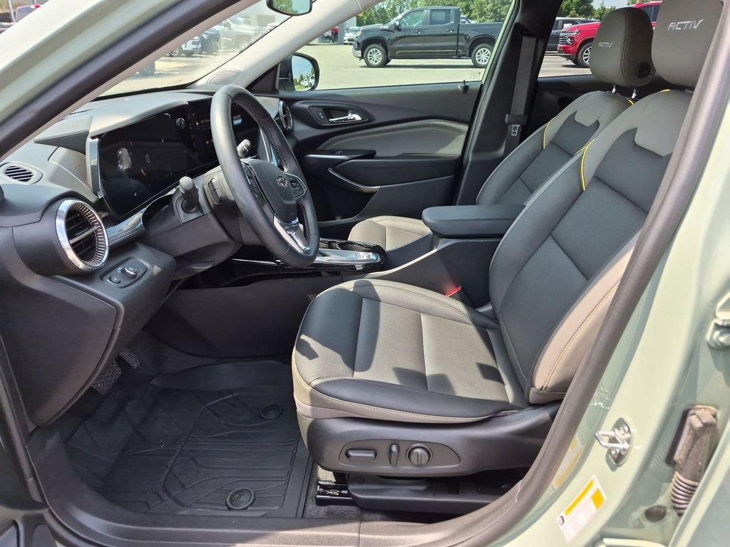New 2026 Chevrolet Trax ACTIV w/ Driver Confidence Package FWD image 16