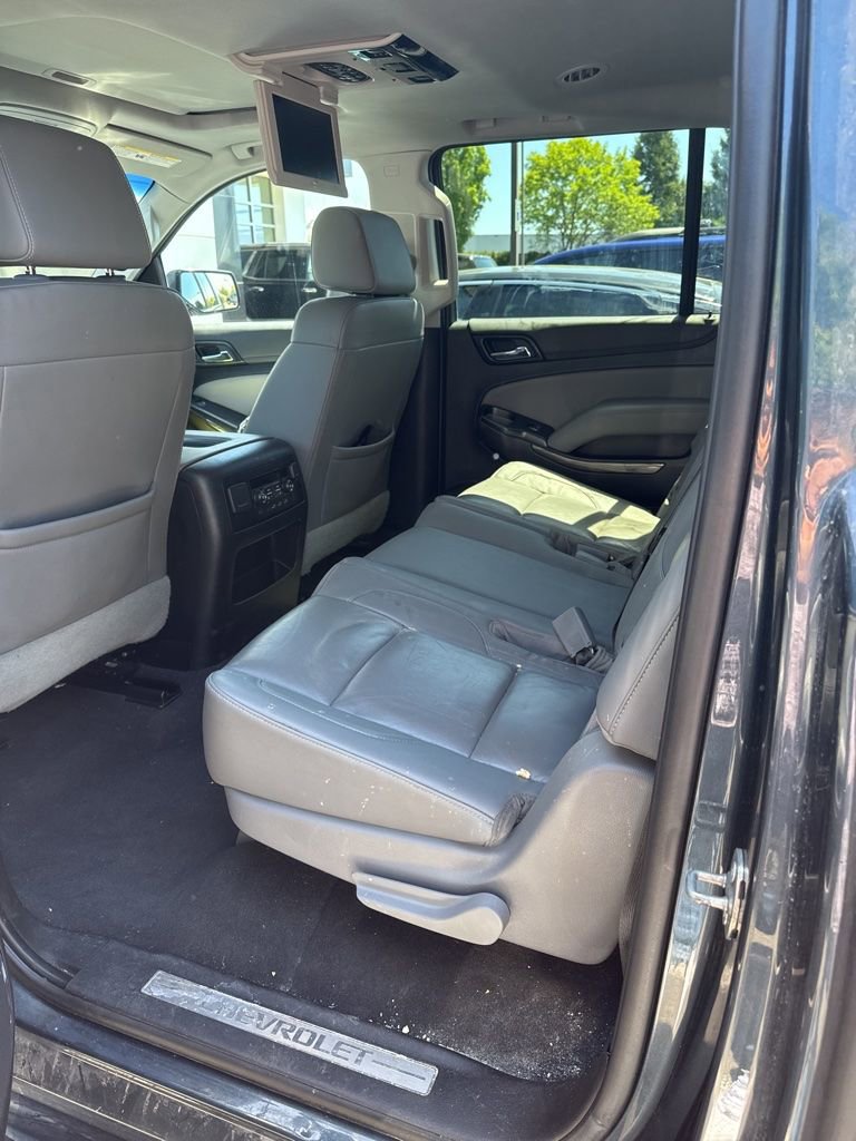Used 2020 Chevrolet Suburban LT AWD/4WD image 11