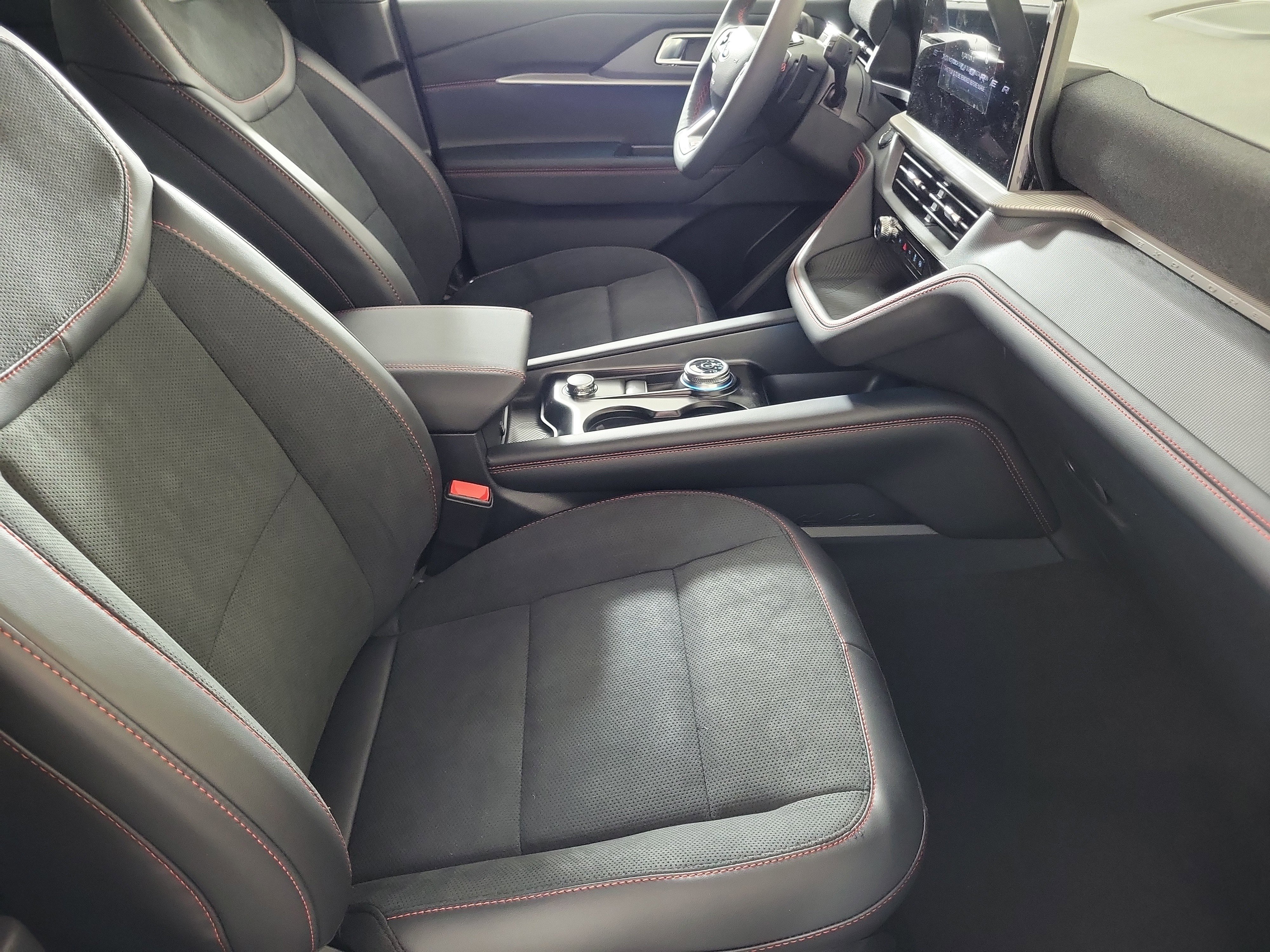 New 2026 Ford Explorer ST image 8